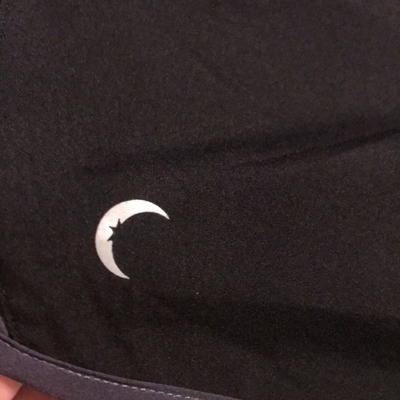 ZYIA 5-Star Camo Shorts - Picture 8 of 11